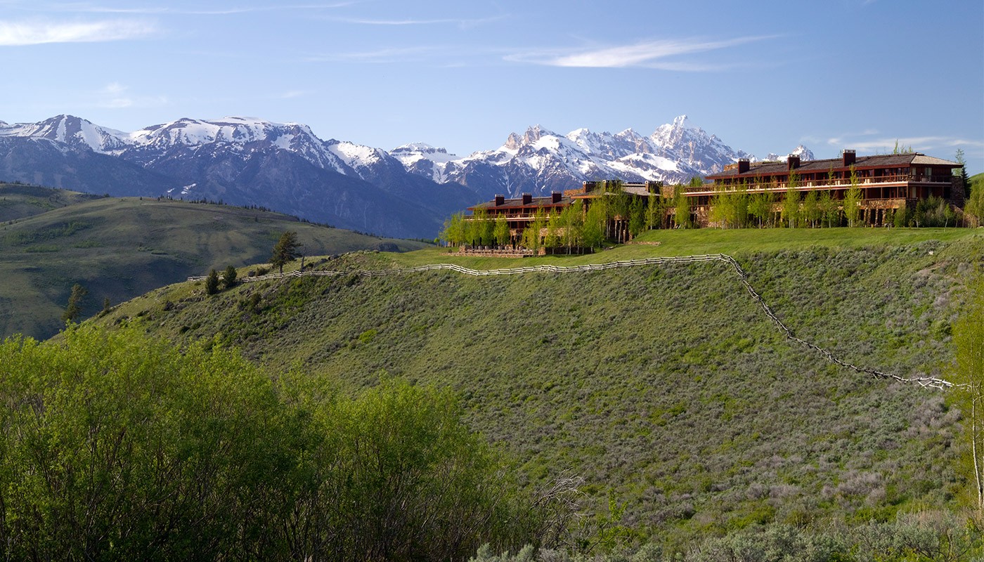 amangani-resort-wyoming.jpg