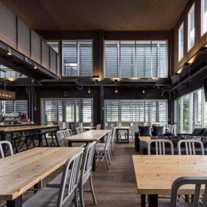 钢铁建筑温柔心—泰国CLASS咖啡店改造设计