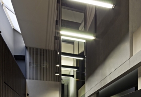 现代极简主义店面入口设计丨LS Roeselare