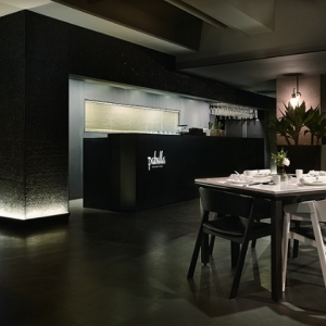 金属与石材打造的空间—首尔Pubulla四川餐馆设计