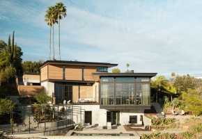 A Castle-Like House in the Hollywood Hills Marries Luxury with Modesty
